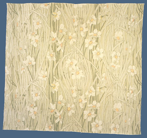 Tulip-appliqu&eacute;d panel