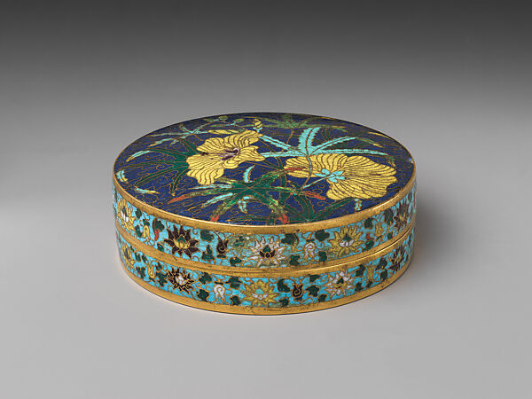 Covered box with hibiscus and grapevines, Cloisonné enamel on copper alloy with gilding, China