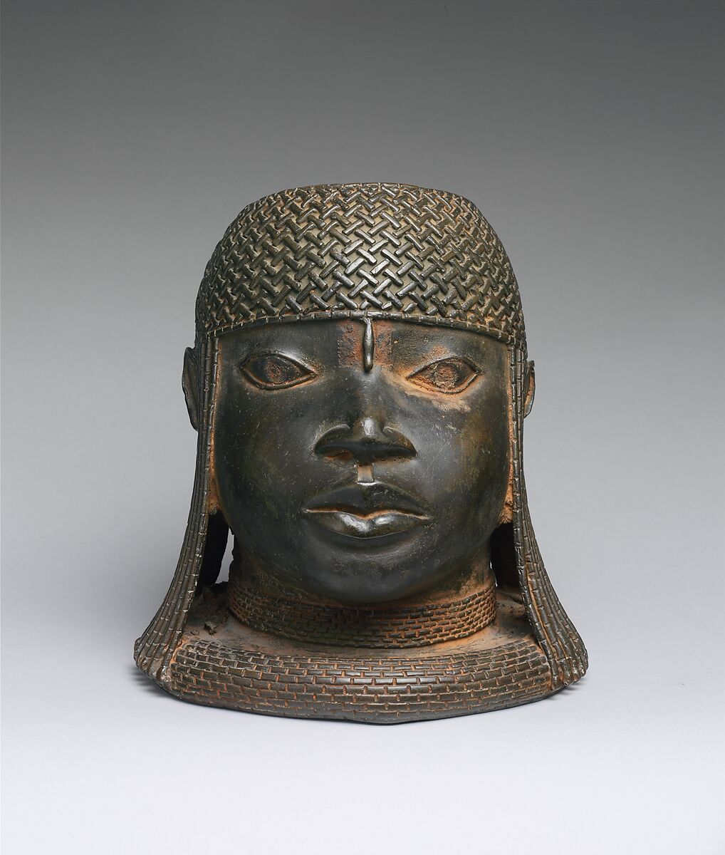 Ùhúnmwèlaò (head of an ọ́bà), Ìgùn Ẹ́rọ̀nwwọ̀n (brass-casting guild) artists, Brass, iron, Edo peoples