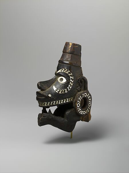 Nguzunguzu (canoe prow ornament), Wood, paint, shell, New Georgia Island people(?)