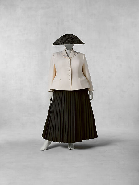 Bar Suit, House of Dior French, a) polyester, wool; b) wool; c) straw; d, e) lambskin leather, French
